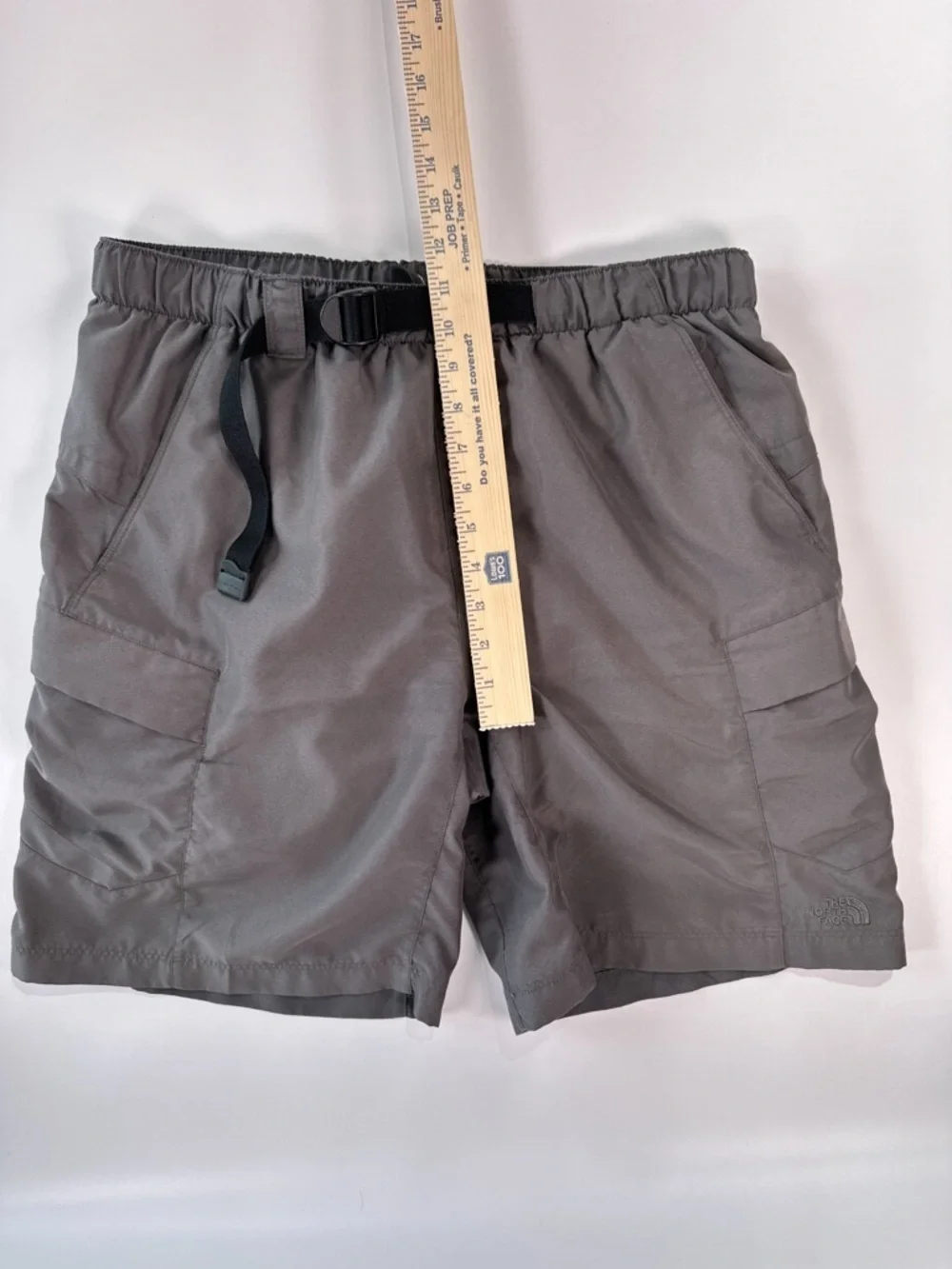 The North Face Men’s Utility Cargo Hiking Shorts Gray M